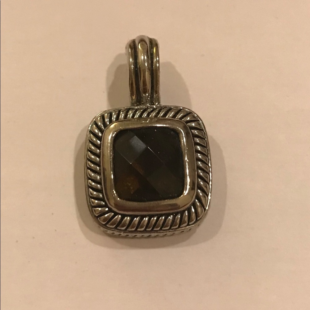 Yurman-style brown quartz pendant